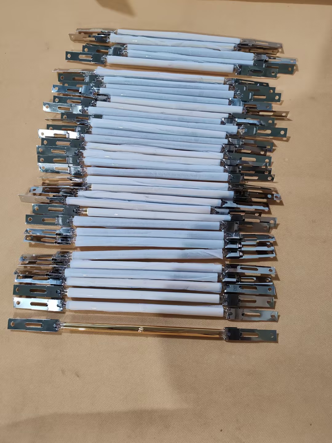 透明卤素加热灯 220伏 1500瓦